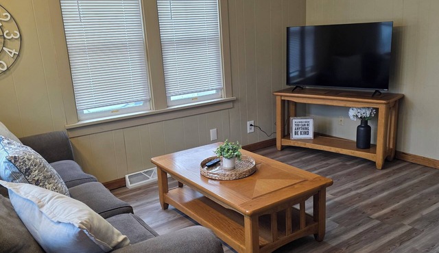 Cozy 3-bedroom house in welcoming Dixon with lots of room for the whole family.