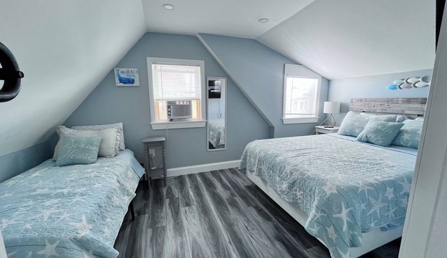 Cozy 3-bedroom house in charming Marshfield with AC, WiFi