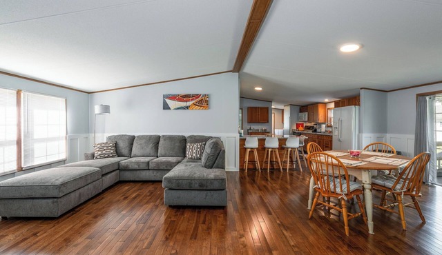 Cozy 3-bedroom house in enjoyable Long Neck Delaware, By the Indian River bay