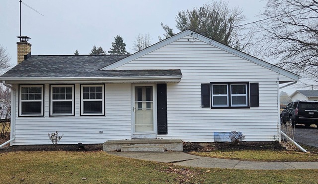 Cozy 3-bedroom house within walking distance of all Durand has to offer