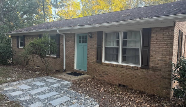 Cozy 3-bedroom house with AC in charming Waxhaw
