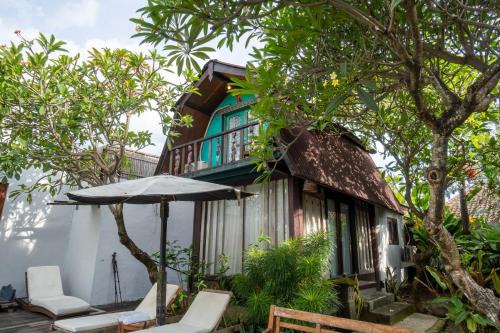 Cozy 3-Bedroom Lumbung Cabin in Central Sanur, Bali