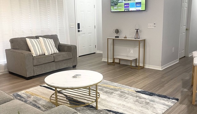 Cozy 3 bedroom near the water at Ross Barnett Reservoir & shopping & dining