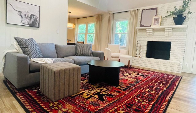 Cozy 3-Bedroom near Bass Pro, Hospitals & Universities