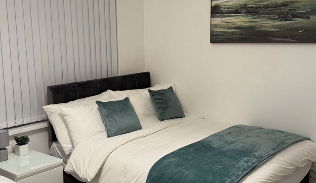 Cozy 3-Bedroom Retreat in Birmingham