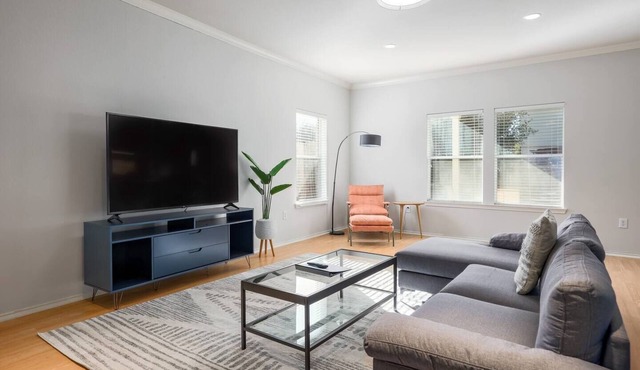 Cozy 3 bedroom South Austin! Ideal for Long Stays