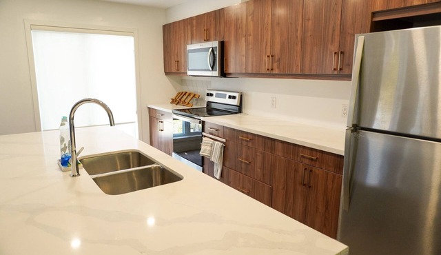 Cozy 3 Bedroom Townhouse