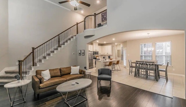 Cozy 3-bedroom townhome with WiFi, AC in centrally located Carrollton