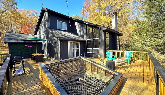 Cozy 3-bedroom house with Game room, Near Kalahari & Camelback