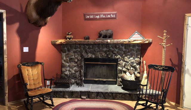 Cozy 3 Bedroom Cabin