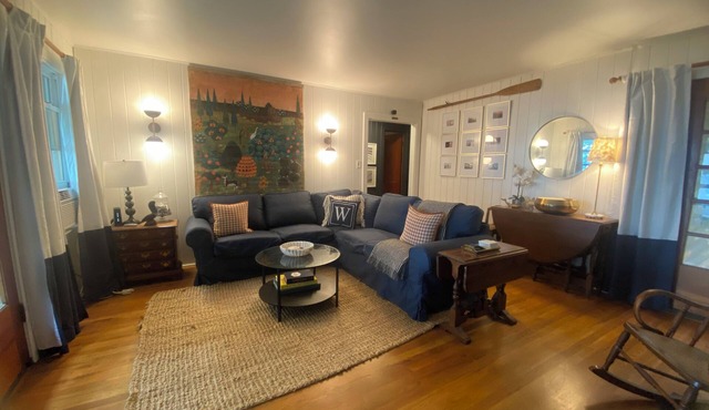 Cozy 3-Bedroom Waterfront Cabin with Private Beach