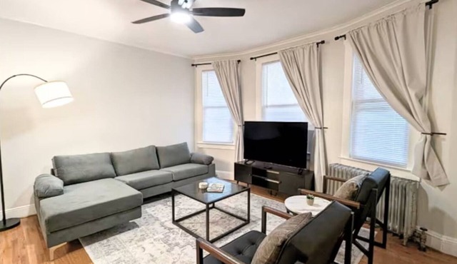 Cozy 3 Bedrooms | Spacious | Comfort