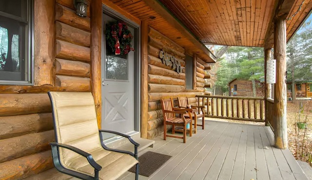 Cozy 3 out of 7 cabin in tranquil New Lisbon