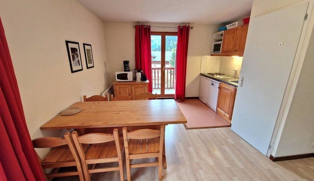 Cozy 3-Room Apartment for 4-6 People, Near Ski Piste in Modane