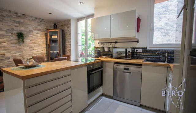 Cozy 3-room apartment in the heart of the village of Fayence