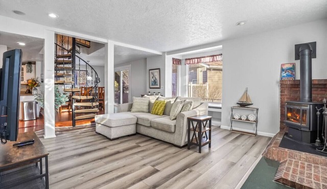 Cozy 3BD&2BA Home 5m from DWTN Boise