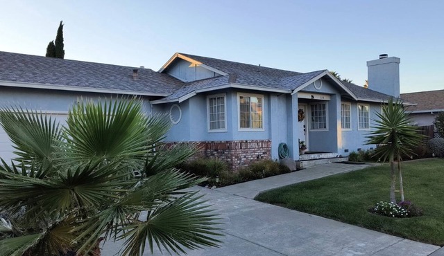 Cozy 3BD Napa Escape w/Garden Oasis, Piano & Patio