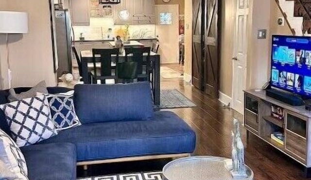 Cozy 3BR 15 mins from Center City, PHL Airport, UPenn and Stadiums.