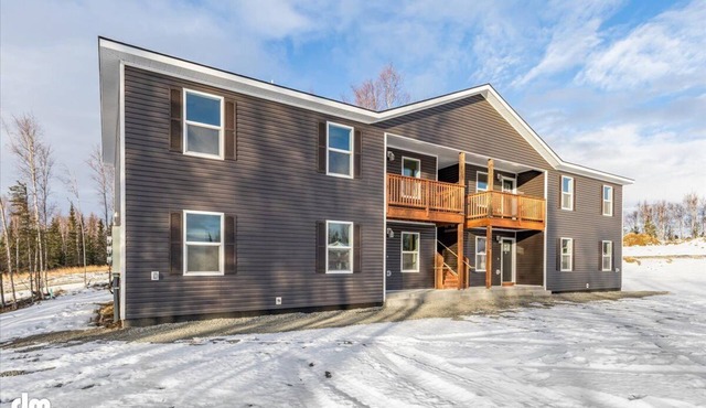 Cozy 3BR/2BA Alaskan Retreat - Comfort, Adventure & Extended Stay Ready