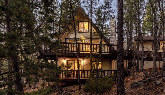 Cozy 3BR A-Frame Lake Views Family Friendly