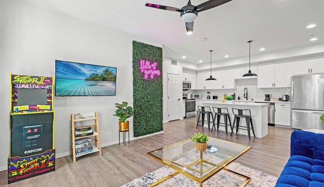 Cozy 3BR Apartment - Mins to Disney + Arcade