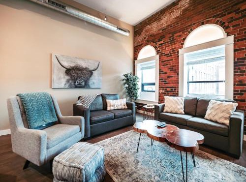 Cozy 3br Downtown Bakery & Shops!