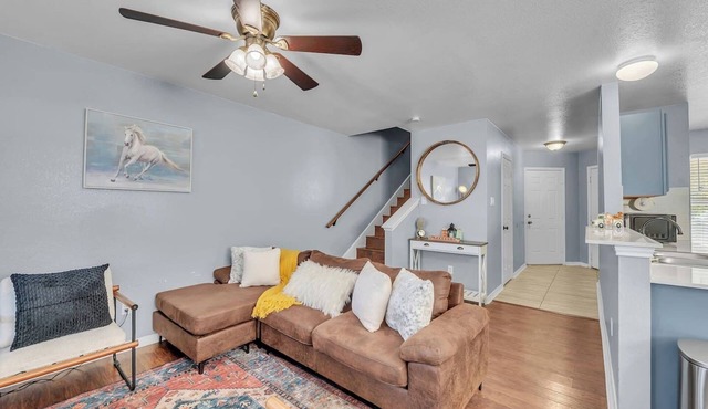 Cozy 3BR Duplex in Prime Austin | Near Downtown