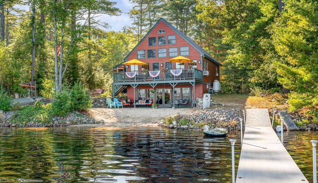 Cozy 3BR+Enjoy Fall+Mountain & Lakefront Views