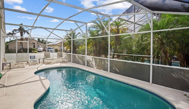 Cozy 3BR Family Home Minutes from Disney
