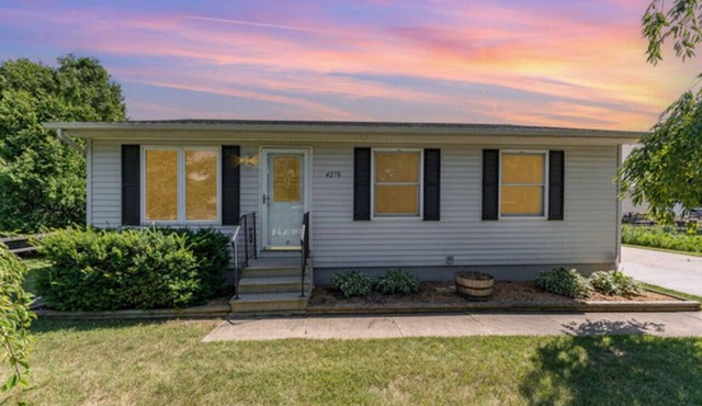 Cozy 3BR Home Near Park & Shops
