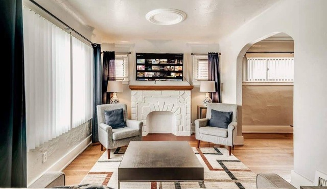 Cozy 3BR Home | Perfect for Business + Family Stays