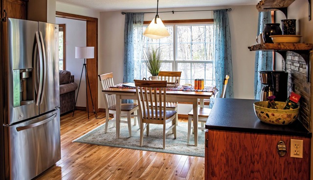 Cozy 3BR Mountain home near Sugarbush, beside the original Lawson's Brewery