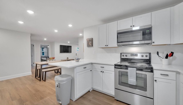 Cozy 3Br Near Uptown!