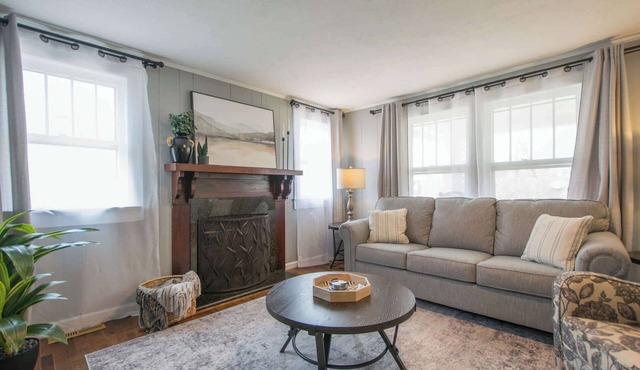 Cozy 3BR w/Free Attraction Tix | 6 Mins to Town