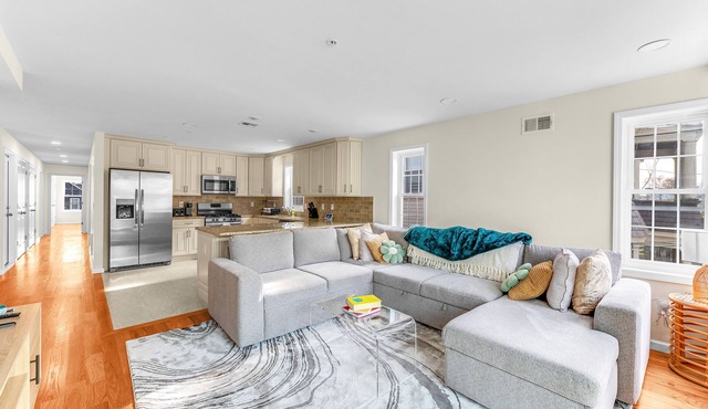 Cozy 3BR with Easy Access to NYC, Seton Hall + American Dream Mall