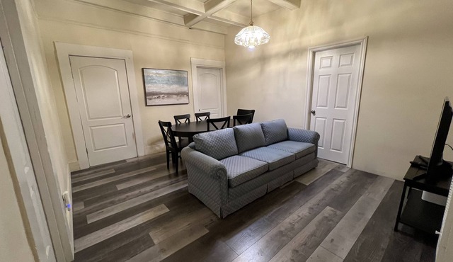 Cozy 4 bedroom/2 bath residential home in Berkeley