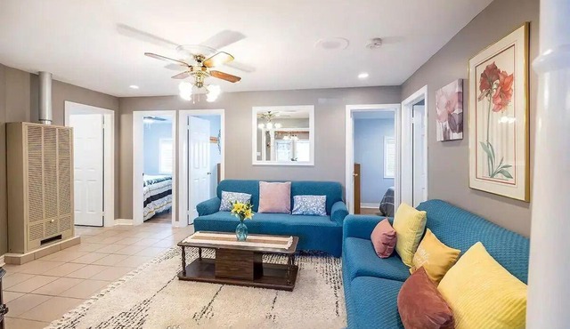 Cozy 4 bedroom cottage near lake Scugog!