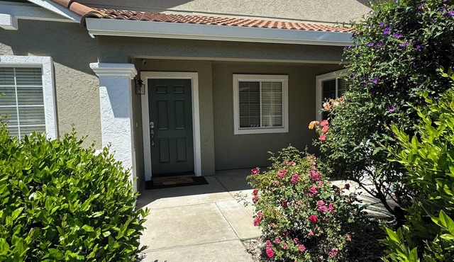 Cozy 4 bedroom family getaway home. Pet friendly home.