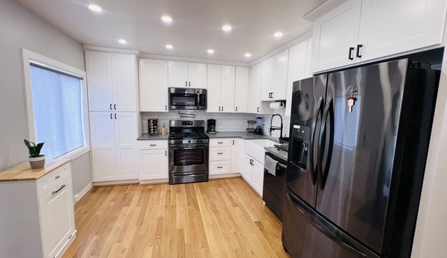 Cozy 4-bedroom house in charming Vernonia with WiFi, fitness room