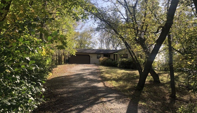 Cozy 4-bedroom house in adorable Buffalo with AC, WiFi