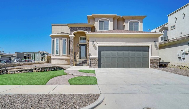 Cozy 4-bedroom house in El Paso near Oasis water park and Ft. Bliss