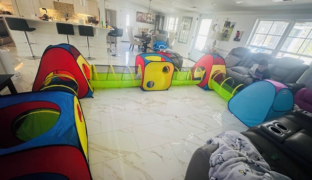 Cozy 4-bedroom house in welcoming Longs with WiFi, AC
