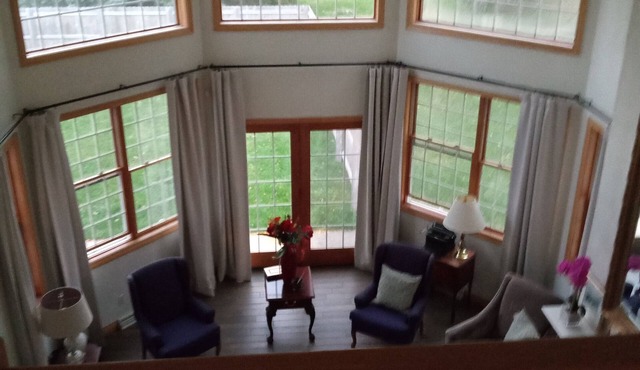 Cozy 4 bedroom Luxury Villa retreat in Appleton.