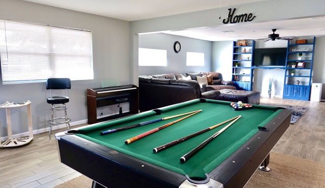 Cozy 4 Bedroom near Memorial City Mall