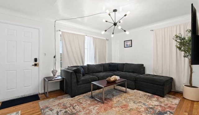 Cozy 4 Bedroom Outdoor furniture 2 Bathrooms