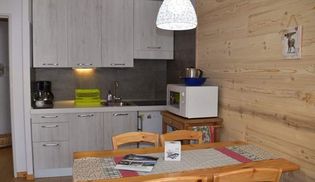 Cozy 4-Person Studio in Montgenèvre with Parking & Balcony