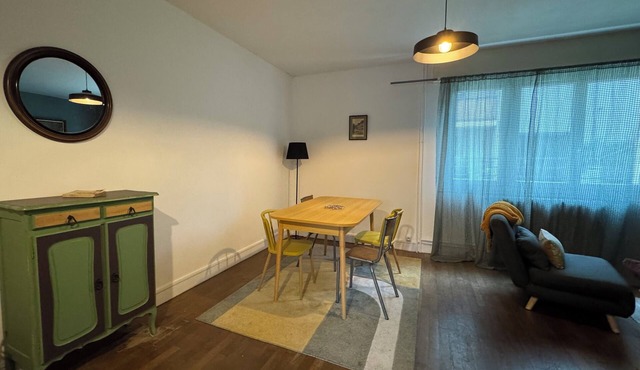 Cozy 44 sqm flat just minutes from downtown