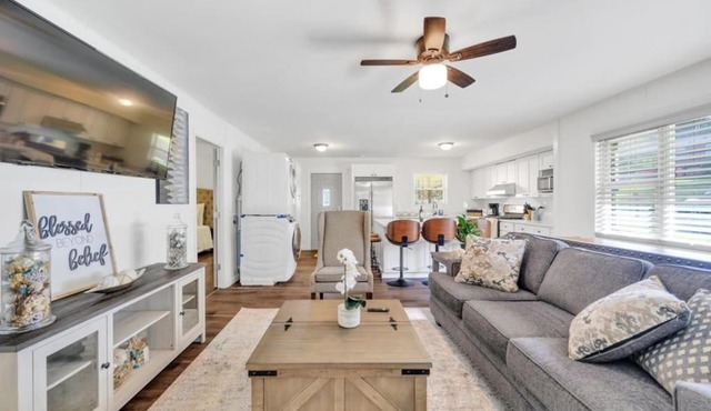 Cozy 4bedroom Bungalow in Davidson Sleeps 10