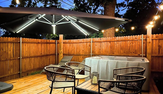 Cozy 4BR/2BA in Irving, TX Hot Tub Game Room Near DFW Airport & Downtown