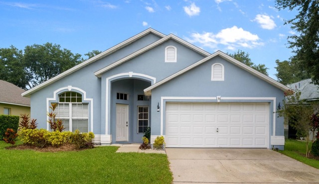 Cozy 4BR Getaway Near Disney & Legoland